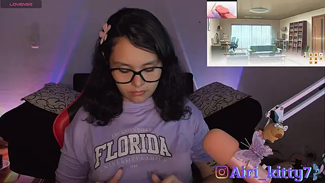 lila kitty81 online show from 03/13/26, 06:24