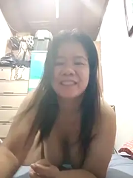 Snapshot of AsianbouncieGIRL chatting on 06/30/26, 05:29 AsianbouncieGIRL online show from 06/30/26, 05:29