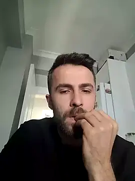 S-kt-et online show from 12/18/25, 10:08