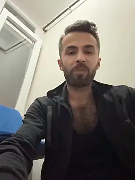 S-kt-et online show from 10/31/25, 11:44