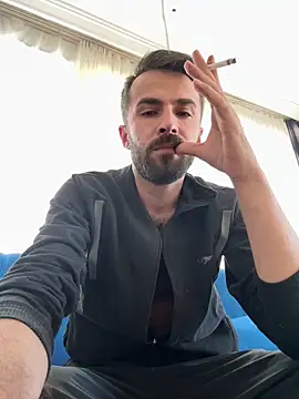 S-kt-et online show from 10/21/25, 09:52