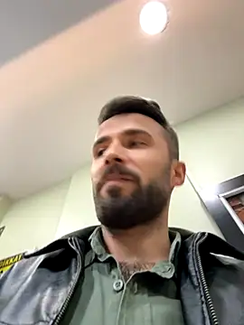 S-kt-et online show from 10/13/25, 04:19