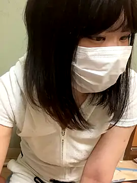 Snapshot of -SAKI-xx chatting on 10/14/25, 05:52 -SAKI-xx online show from 10/14/25, 05:52