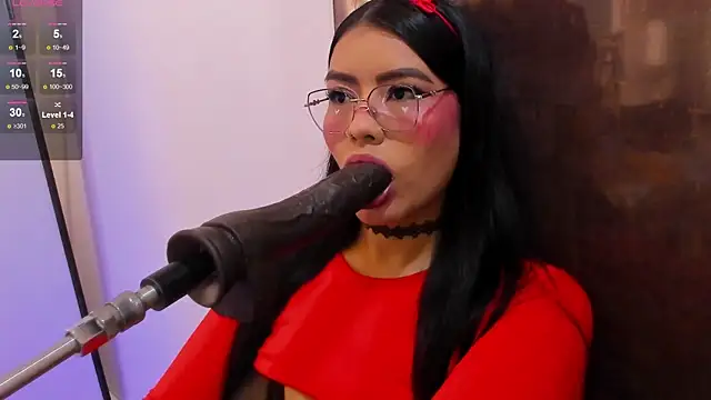 pocahontas lantina online show from 04/18/26, 03:53