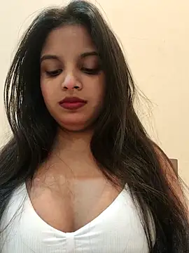 Maahhii 2 online show from 12/02/25, 08:43