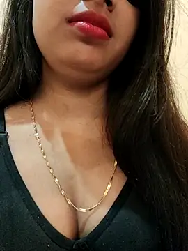 Maahhii 2 online show from 11/12/25, 02:15