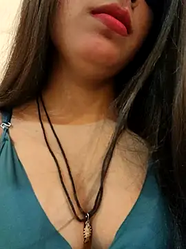 Maahhii 2 online show from 10/21/25, 06:29