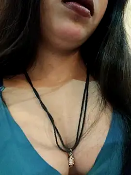 Maahhii 2 online show from 10/25/25, 06:41