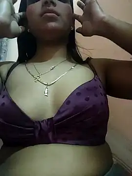 Maahhii 2 online show from 02/15/26, 06:18