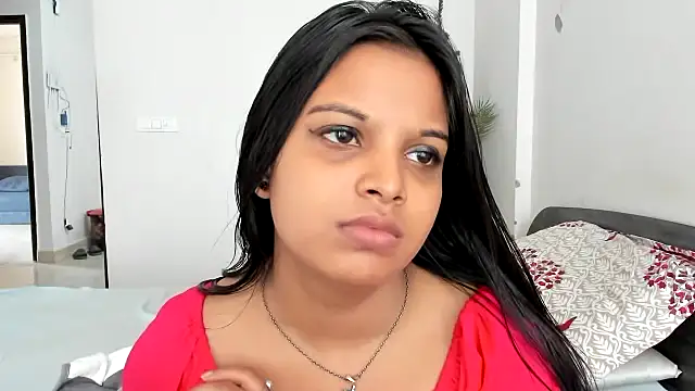 Maahhii 2 online show from 06/15/26, 04:23