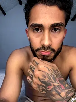 TU-MORENOO online show from 12/03/25, 03:07