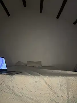 TU-MORENOO online show from 11/29/25, 06:02