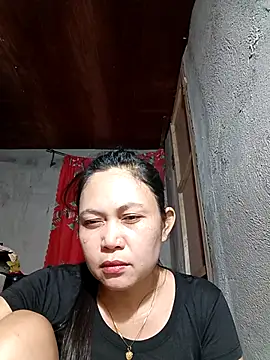 Everleigh mom online show from 12/17/25, 09:58