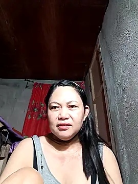 Everleigh mom online show from 10/30/25, 07:55