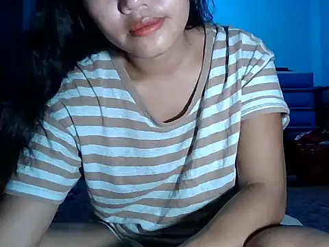 Snapshot of hardworkinggirl chatting on 12/17/25, 04:23 hardworkinggirl online show from 12/17/25, 04:23