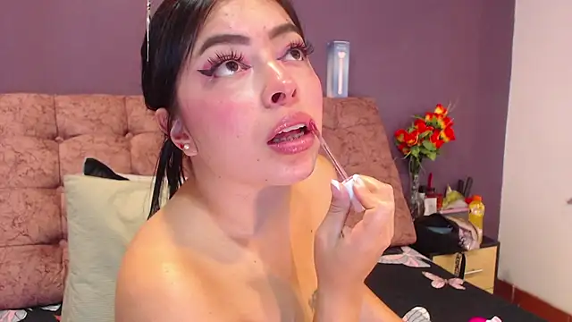 KateWelsin online show from 04/15/26, 07:40