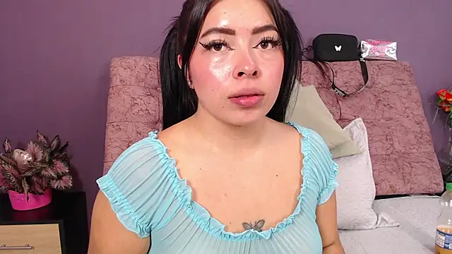 Snapshot of KateWelsin chatting on 06/10/26, 07:48 KateWelsin online show from 06/10/26, 07:48