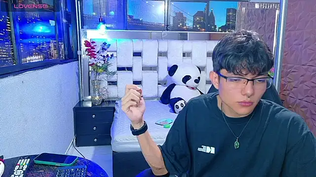 alandelrey57 online show from 12/05/25, 04:22