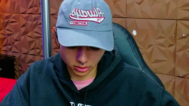 alandelrey57 online show from 02/24/26, 03:40