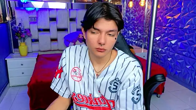 alandelrey57 online show from 03/28/26, 07:15