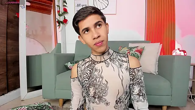 JoshuaSanzz online show from 10/16/25, 02:42