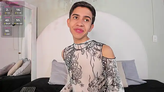 JoshuaSanzz online show from 11/03/25, 03:34