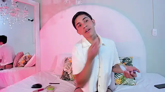 JoshuaSanzz online show from 09/11/25, 04:12