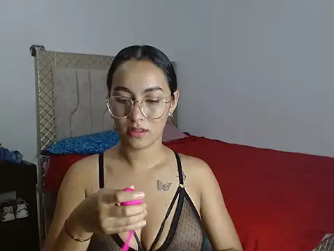 KatyCoupleHot online show from 10/23/25, 09:35