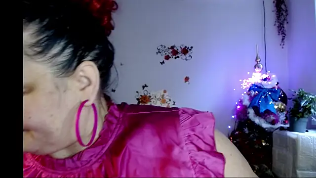 andreea2011 online show from 11/19/25, 08:25