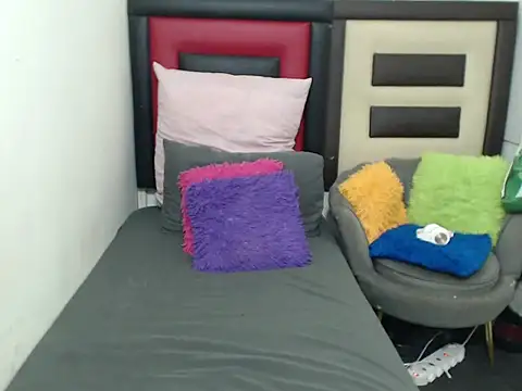 Lsnickykhanyile online show from 01/10/26, 08:53