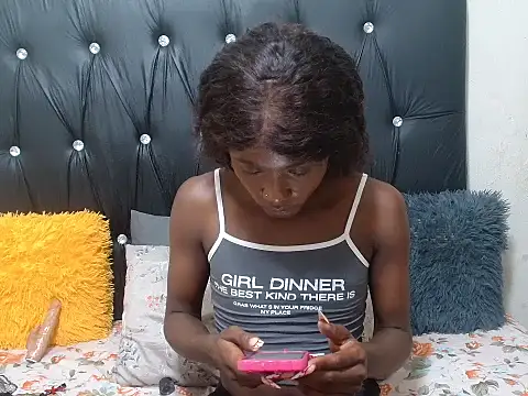 Lsnickykhanyile online show from 10/31/25, 05:20