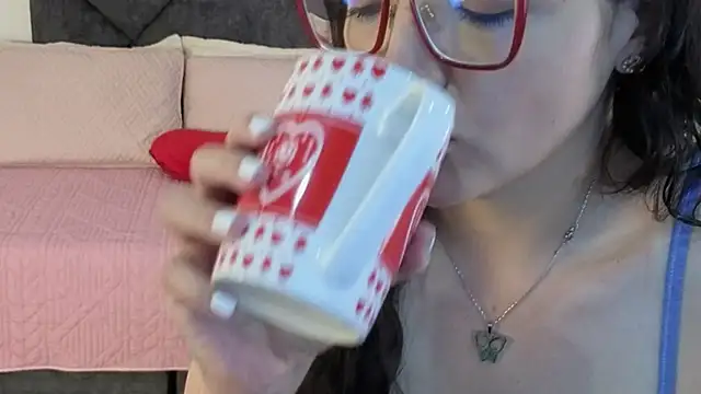 Snapshot of iam_sammy_01 chatting on 10/08/25, 12:07 iam sammy 01 online show from 10/08/25, 12:07