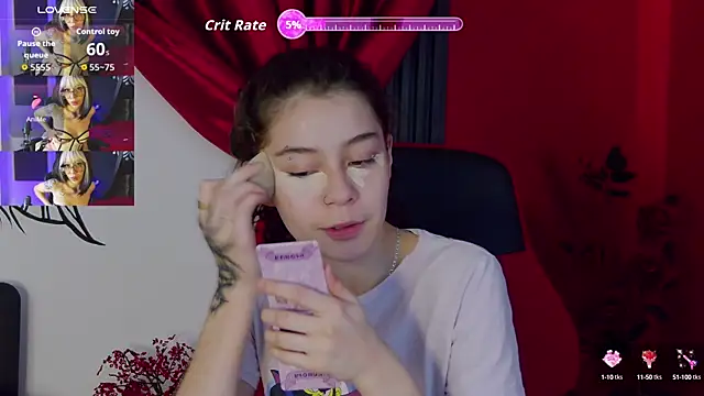 Snapshot of RavennMoonn chatting on 10/05/25, 01:35 RavennMoonn online show from 10/05/25, 01:35
