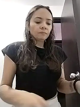 Cami Konor online show from 09/18/25, 05:05