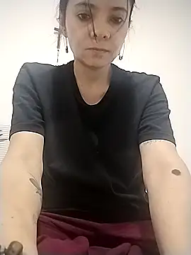 Cami Konor online show from 10/10/25, 08:31