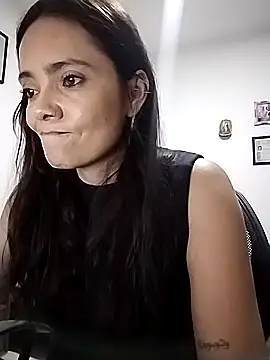 Cami Konor online show from 10/16/25, 06:05