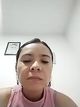 Cami Konor online show from 10/13/25, 09:27