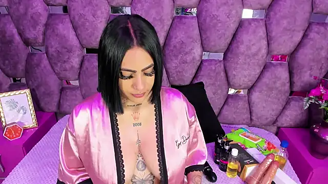 nikky latin online show from 02/15/26, 04:02