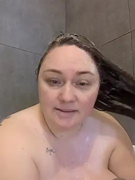 Snapshot of BrokenWife chatting on 02/03/26, 08:19 BrokenWife online show from 02/03/26, 08:19