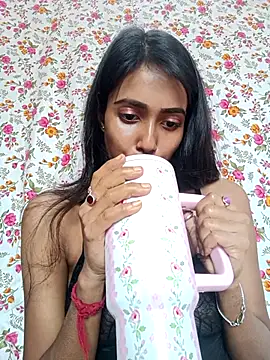 hornylizia123 online show from 05/05/26, 02:25