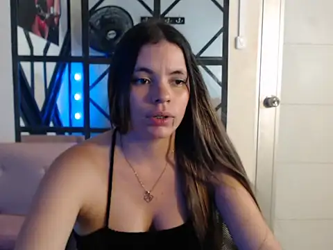 maira tf online show from 11/01/25, 03:57