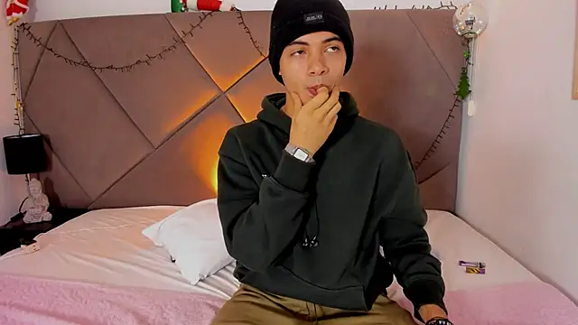 andrew colleman online show from 12/17/25, 05:45