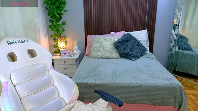 kataleya 29 online show from 11/22/25, 09:57