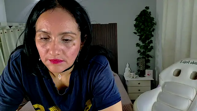 kataleya 29 online show from 11/10/25, 08:36