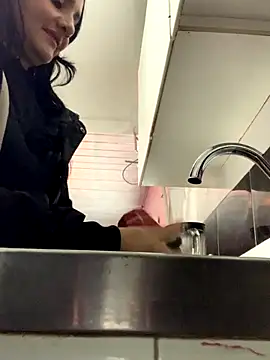 kataleya 29 online show from 11/15/25, 02:43