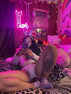 TranSexualJade95 online show from 04/04/26, 07:26