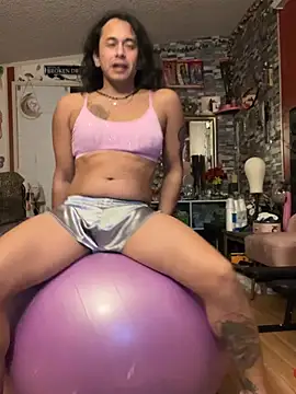 Snapshot of TranSexualJade95 chatting on 06/18/26, 09:14 TranSexualJade95 online show from 06/18/26, 09:14