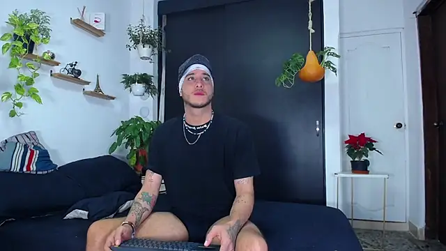 Borsalino Adam online show from 11/25/25, 07:47