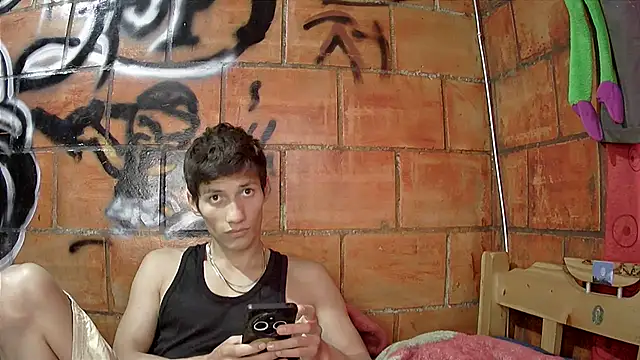 Snapshot of alexandercruz chatting on 06/19/26, 08:36 alexandercruz online show from 06/19/26, 08:36