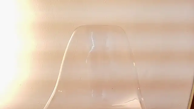 Snapshot of zarah_andrew__ chatting on 10/22/25, 12:15 zarah andrew online show from 10/22/25, 12:15